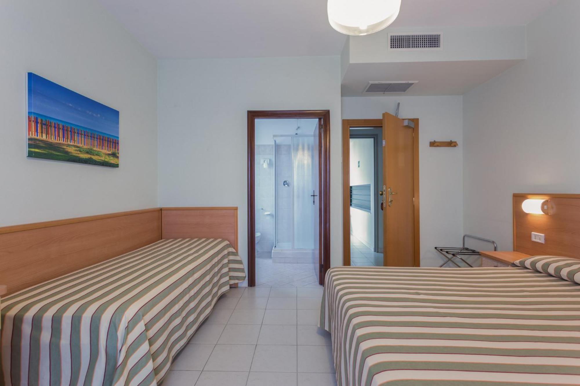 Hotel Jollino Pineto Exterior foto
